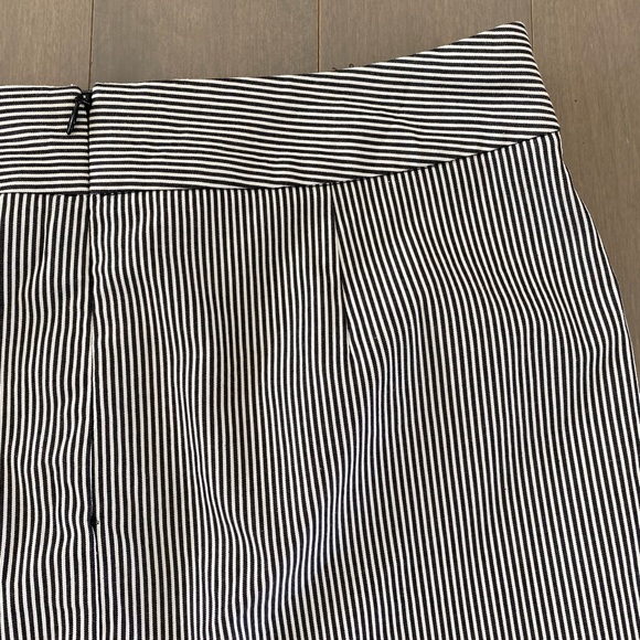 NWT Banana Republic skirt size 8 - Picture 4 of 5